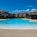 With Private Garden, Pool & 150 M * אנטיב