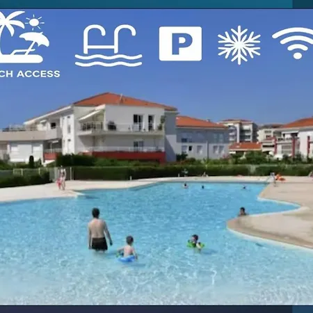 With Private Garden, Pool & 150 M 아파트