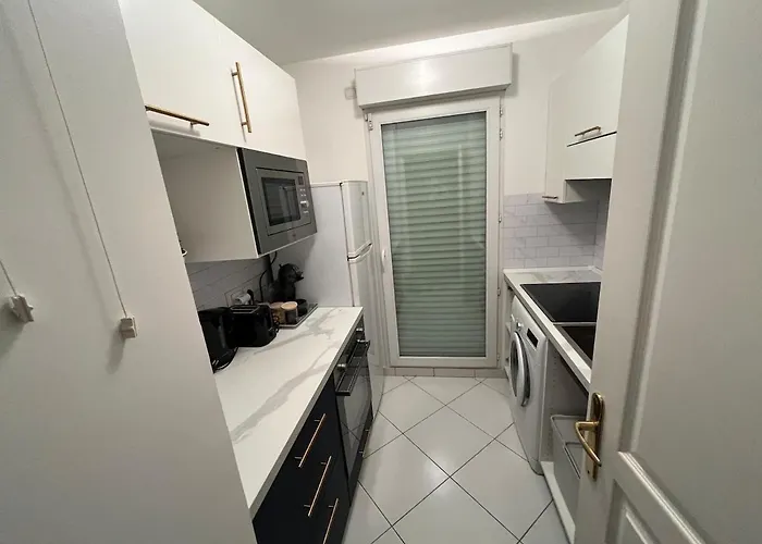 With Private Garden, Pool & 150 M